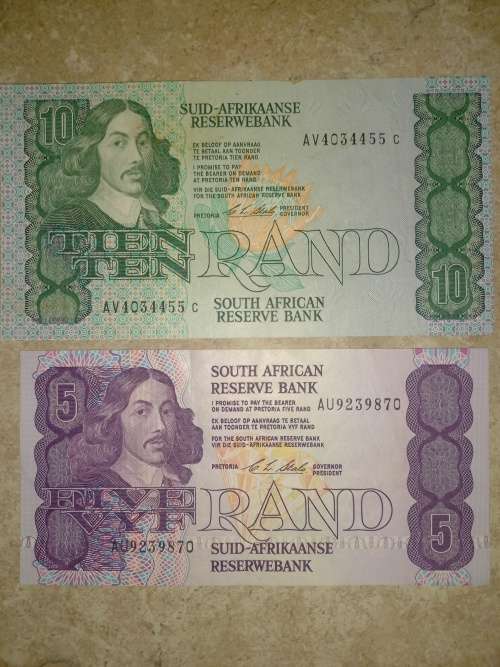 cl stals R10 and R5 notes. still crisp