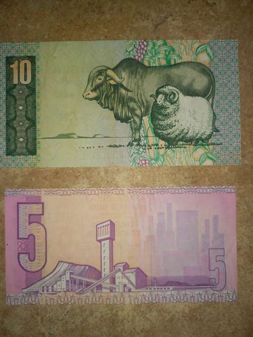 cl stals R10 and R5 notes. still crisp