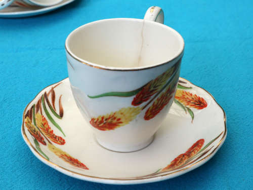 4 grindley cream petal demi tasse cups and saucers + jug + sugar bowl