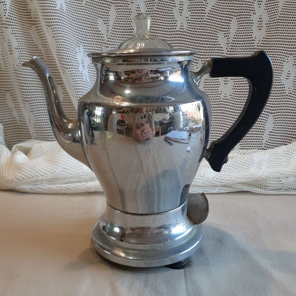 Vintage electric coffee percolator - barista collectables