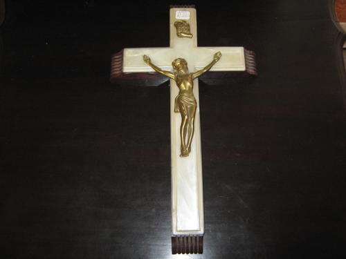 Crucifix C1940 - Bakelite