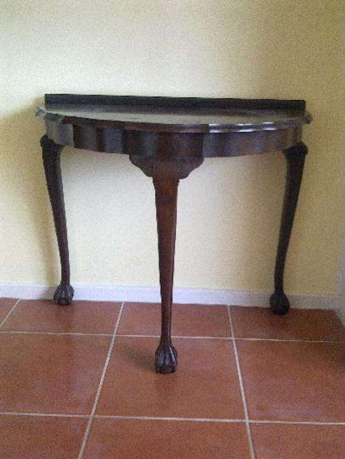 Embuia Halfmoon Table
