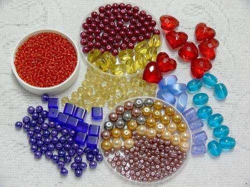 ***MIXED LOT OF BEADS***
