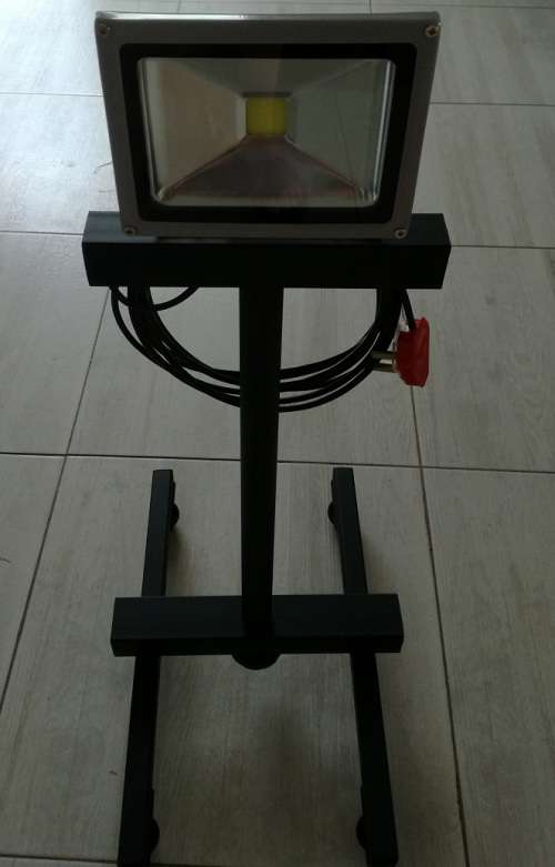 20W LED Flood light (With stand and 5m 220v Cable) Multi Purpose light