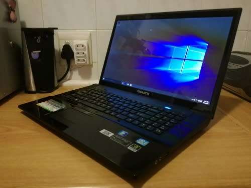 BORN TO GAME, GIGABYTE Q1732 i7, 8GB RAM, NVIDIA 2GB, 750GB, MASSIVE 17.3'' SCREEN, MONSTER MACHINE