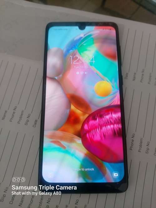 High End Samsung Galaxy A71, Caribbean Blue, 128GB, 6GB, 64MP, 2 x 2.2 ghz