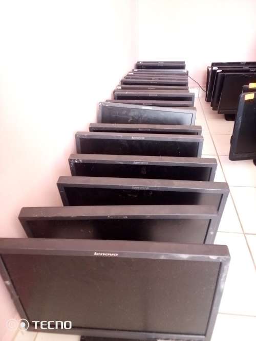 Christmas in March, Lenovo L197wa 19` LCD Monitor