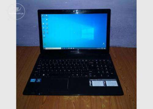 Masive Aspire 5733, i3, 1TB, 8gb, windows 10, with bag and mouse