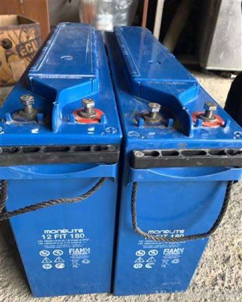 Fiamm Monolite fit 180 solar battery in exceptional condition