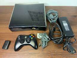 Xbox 360 Slim 160gb console with 2 controllers