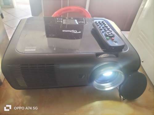 Massive Optoma EW766W WiFi DLP Projector Black with Ultra link 150cm X 15cm projector screen