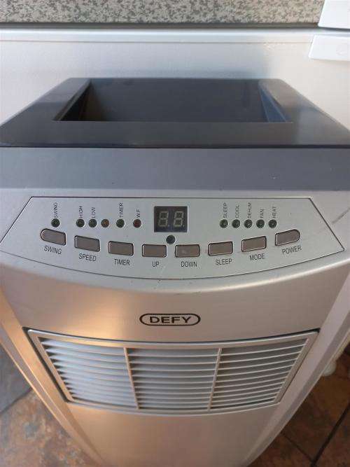 Defy ACP 12 air conditioner, in excellent condition
