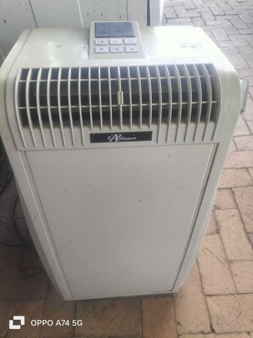 Alliance AVP12 12000 BTU PORTABLE AIR CONDITIONER, IN WORKINGCONDITION