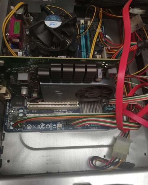 Very Beautiful Gigabyte Tower Computer 500gb, 4gb Ram, 2.33ghz, 1gb graphics card