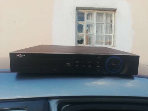 16 channel Samsung SVR -1645 & DAHUA 16 channel DVR 's