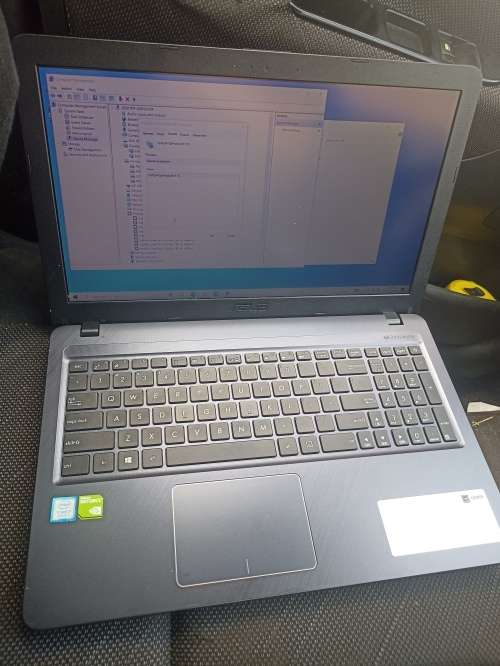HIGH END ASUS ENGINEERING LATPOP,  i7, 8th Gen, 12GB Ram, 500GB SEAGATE SSD, 2GB D5 graphic card