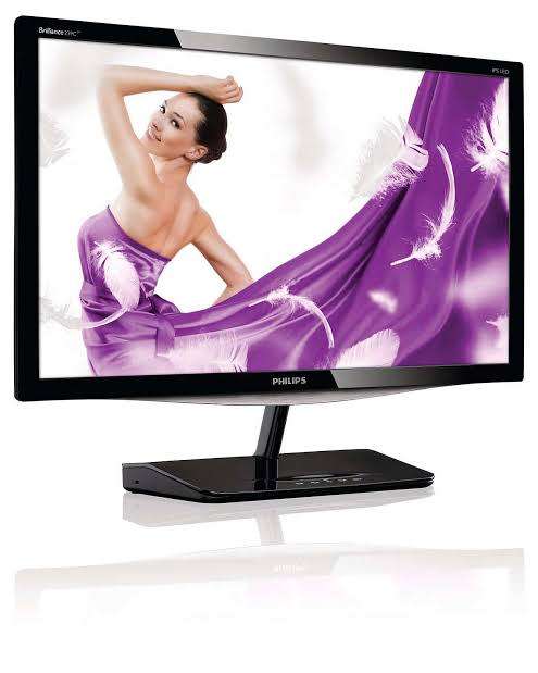Executive Philips 239C4Q 23'' IPS MONITOR WORTH R3900, suited for financial accounting and gaming