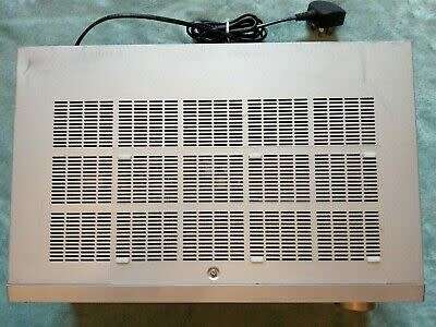 Very Powerful Yamaha RX-V361 Amplifier, Samsung Blu Ray player, in excellent condition