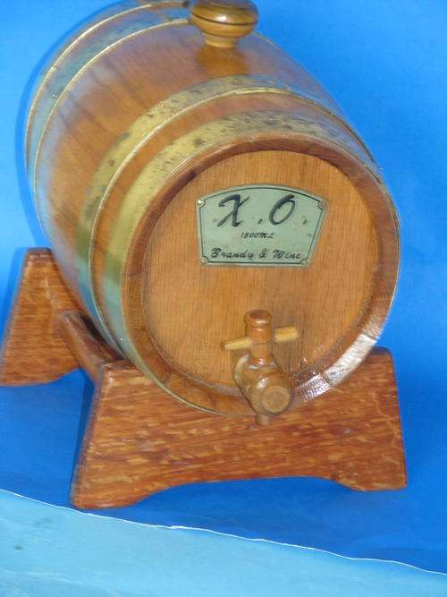 OAK BARREL ON STAND