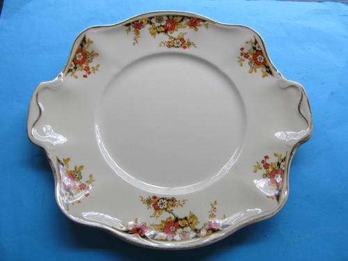 JOHNSON BRO'S VICTORIAN CAKE PLATE