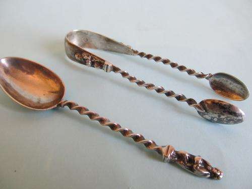 ANTIQUE HALLMARKED SILVER APOSTLE SUGAR NIPS & SPOON