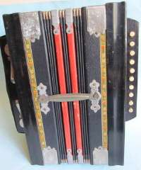 VINTAGE PIANO ACCORDIAN