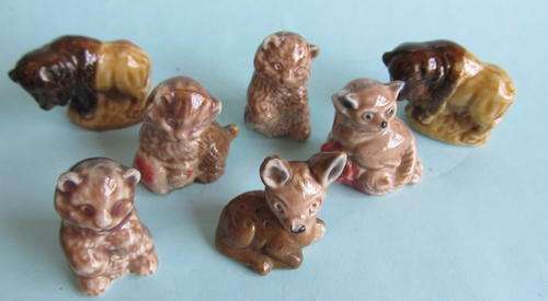 COLLECTION OF WADE ORNAMENTS