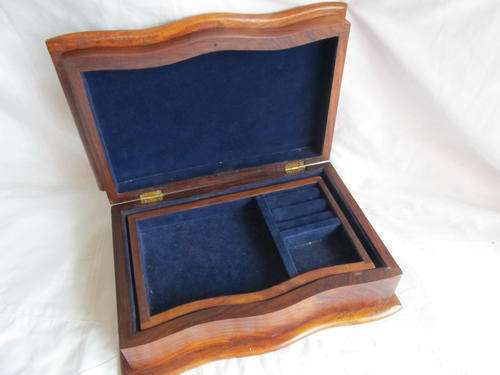 WOODEN CARVED JEWELLERY BOX- FOR USER DASILVAT ONLY