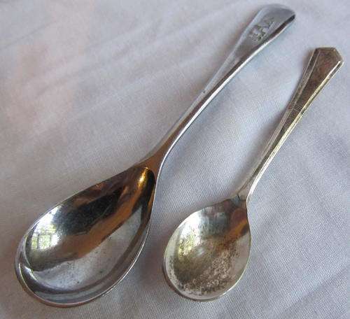 PAIR OF MUSTARD SPOONS
