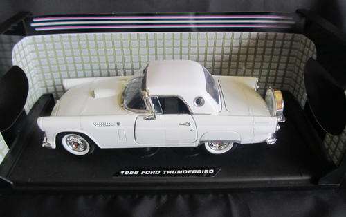 1956 FORD THUNDERBIRD- AMERICAN CLASSIC- 1:18