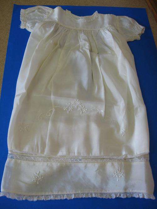VINTAGE CHRISTENING DRESS