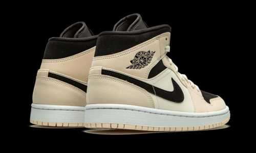 NIKE AIR JORDAN 1 BEIGE