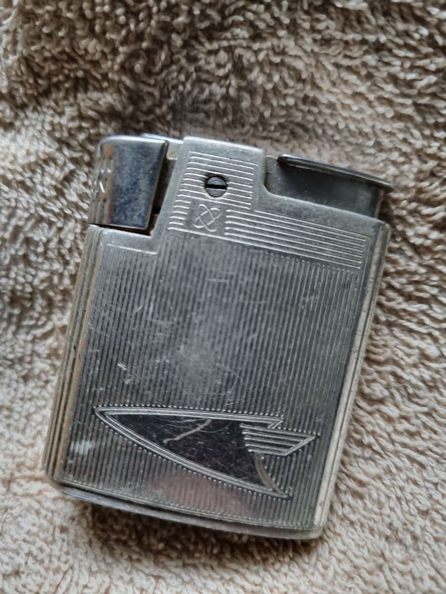 Collection of collectable lighters and zippo lighters