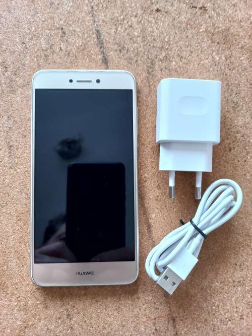 Huawei P8 Lite 16GB Dual SIM (9/10)