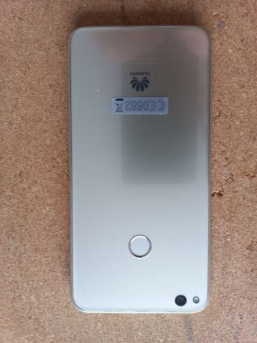 Huawei P8 Lite 16GB Dual SIM (9/10)