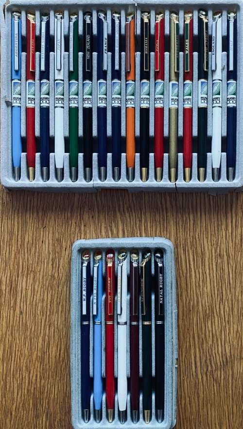 2 Sets of 1995 World Cup Pens Depicting The Colours & Flags Of All The Participating Teams