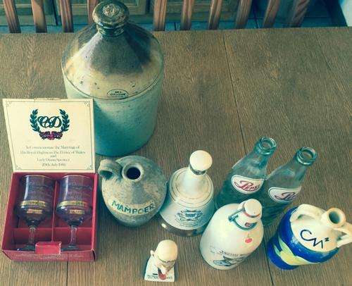 LARGE COLLECTION OF BOTTLES/GLASSES