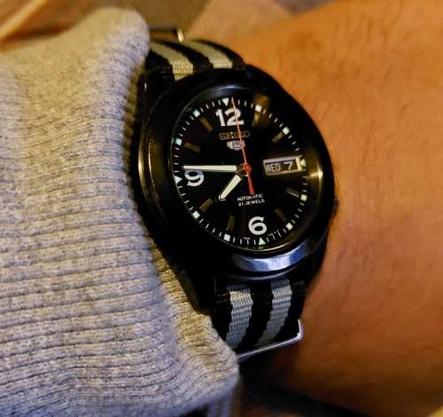 Seiko 5 SNKM79 Automatic Watch