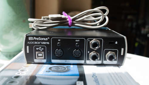 PreSonus AudioBox USB 96 *IN ORIGINAL BOX & FREE STUDIO ONE3 MUSIC SOFTWARE