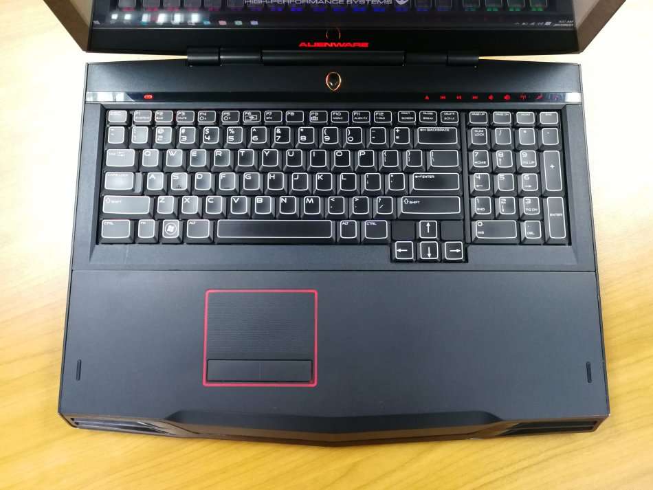 ALIENWARE M18X-R2 I7 CPU 16GB RAM 256GB SSD+1TB HDD MONSTER CAD/GAMING LAPTOP