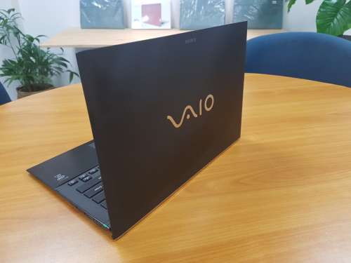 Sony Vaio svp132a1cw, 13.3" i5 4200u, 4gb ram, 128gb ssd