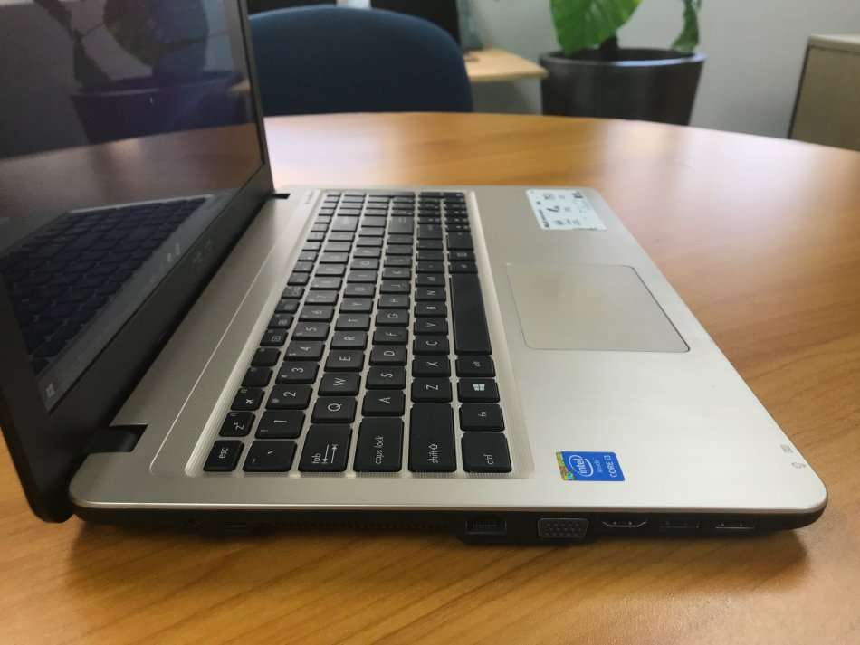 ASUS LAPTOP i3 5TH GEN 4GB 500GB HDD GREAT CONDITION!!!