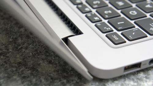 ASUS ZENBOOK I7 7TH GEN THIN 13MM 512GB SSD, 16GB DDR4 RAM GOOD CONDITION!!!