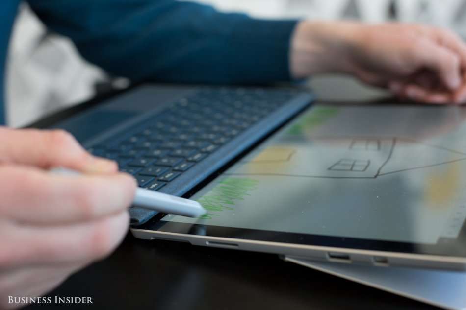 LATEST!!! MICROSOFT SURFACE PRO 2017 i5 7th GEN with KEYBOARD EXCELLENT CONDITION