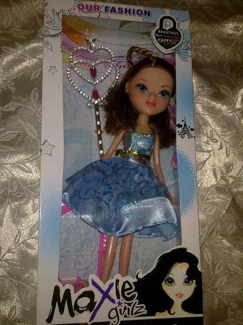 FASHION DOLL AS PER PIC