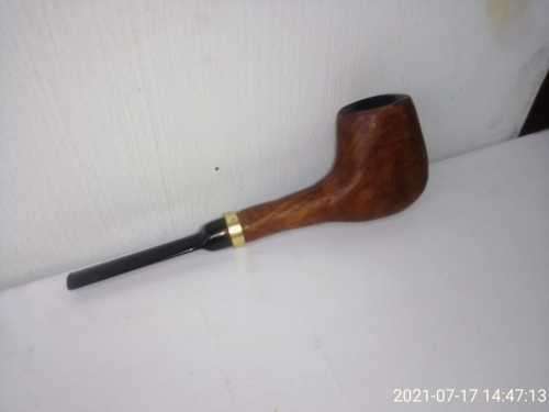 Tobacco hand made genuine wood pipe.