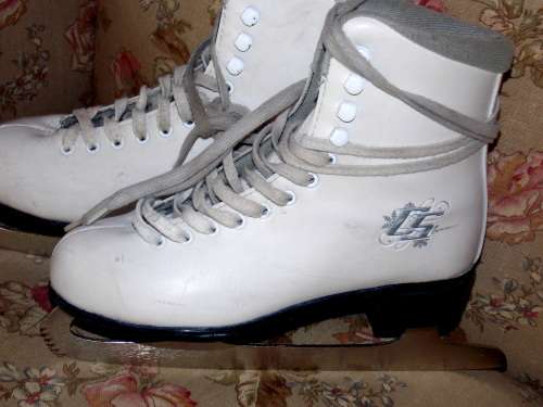 Size 5 Figure IceSkates