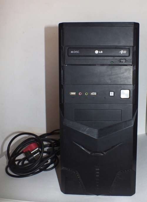 Core I7 desktop computer