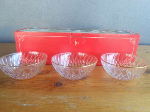6 x Vintage Crystal Bowls with Gold Rim (Diameter 12cm, 5cm tall)