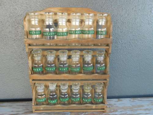 WOW! Vintage Spice rack with its Labelled Bottles, In Perfect Condition